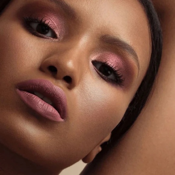 IL MAKIAGE Color Boss Squad Multi Dimensional Eye Color Quad Palette Trend NEW - Picture 4 of 12